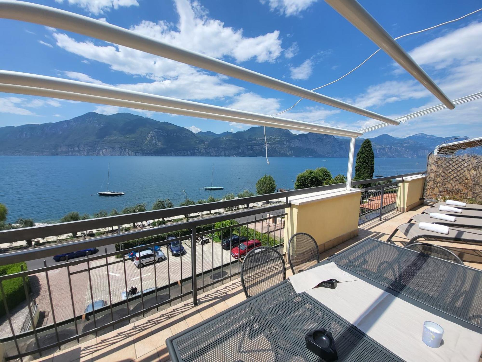 Penthouse Casa Alkea Masse Lake View Brenzone sul Garda Kültér fotó